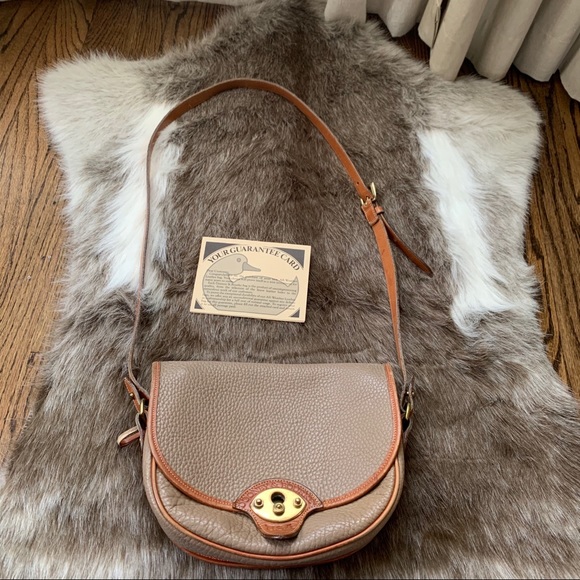 Dooney & Bourke Handbags - DOONEY & BOURKEY VINTAGE PURSE